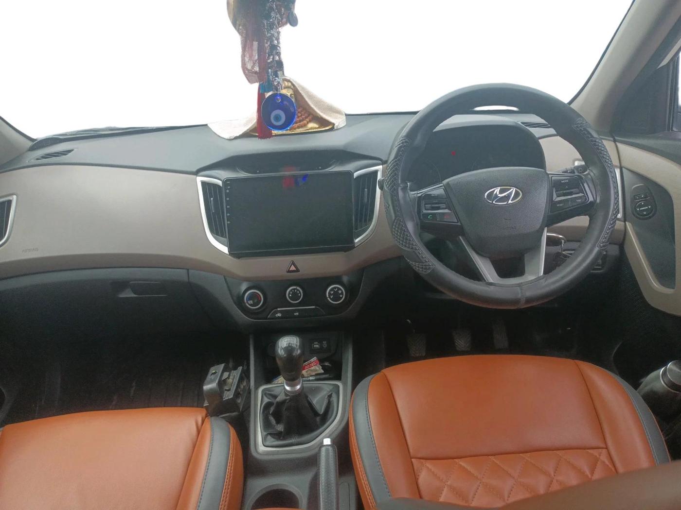 2017 Hyundai Creta E 1.6 PETROL, CNG, Manual, 2,14,994 km, interior