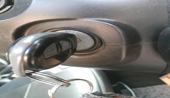 2017 Maruti Swift LXI (O), Petrol, Manual, 90,155 km, interior