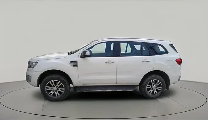 2017 Ford Endeavour TITANIUM 3.2 4X4 AT, Diesel, Automatic, 2,51,524 km, exterior