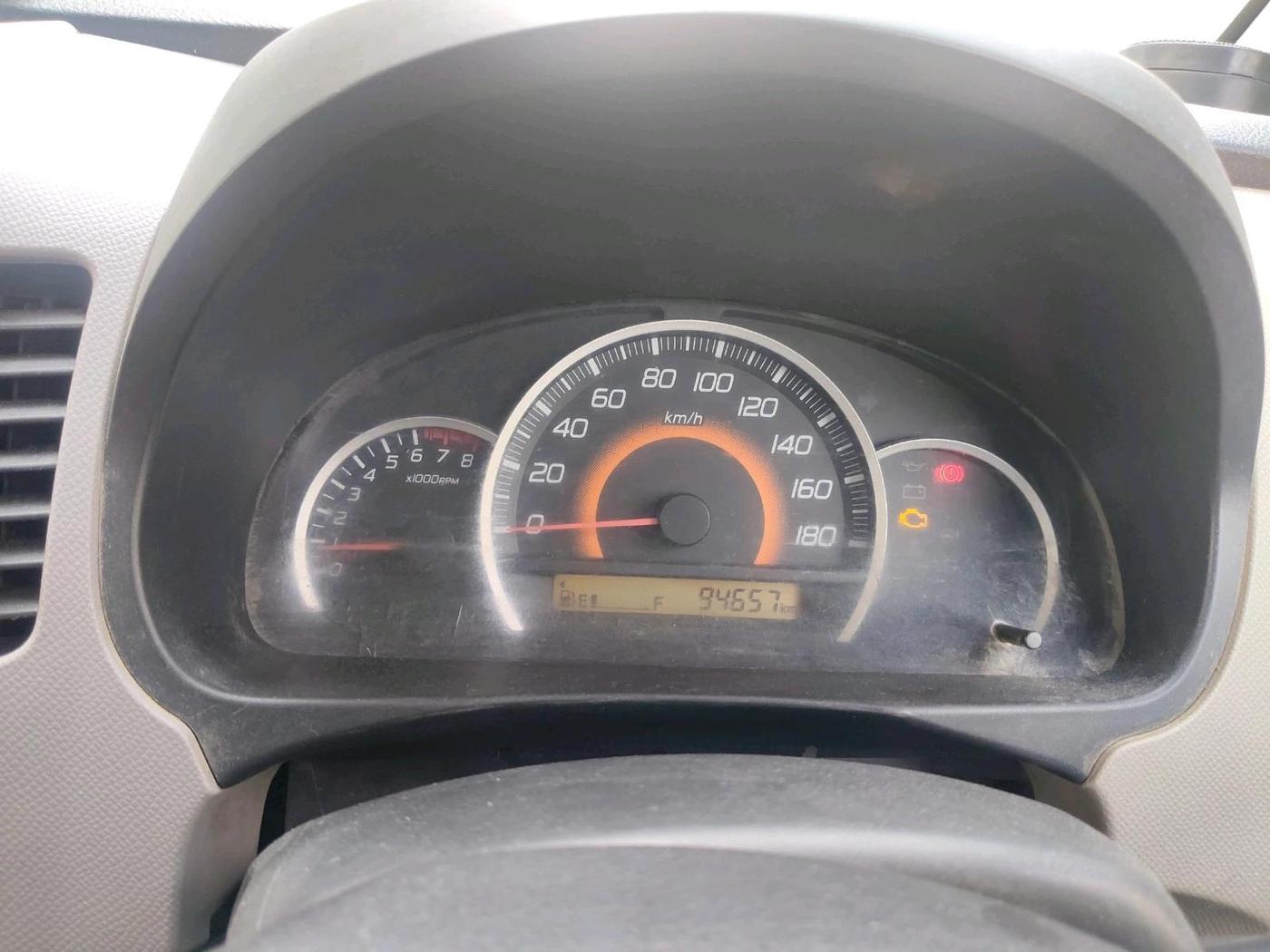 2013 Maruti Wagon R 1.0 VXI, CNG, Manual, 94,657 km, interior