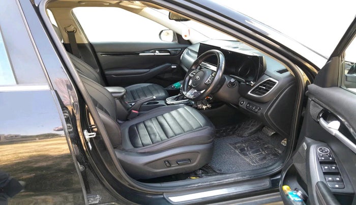 2020 KIA SELTOS GTX PLUS AT 1.5 DIESEL, Diesel, Automatic, 69,445 km, interior