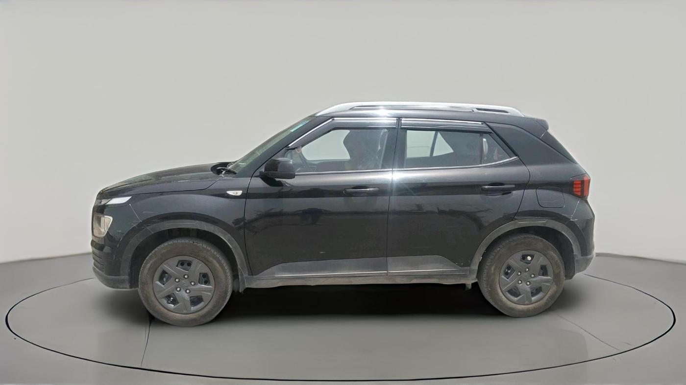 2024 Hyundai VENUE S 1.2, Petrol, Manual, 10,613 km, exterior
