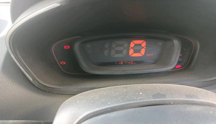 2016 Renault Kwid RXT 0.8 (O), Petrol, Manual, 1,18,740 km, interior