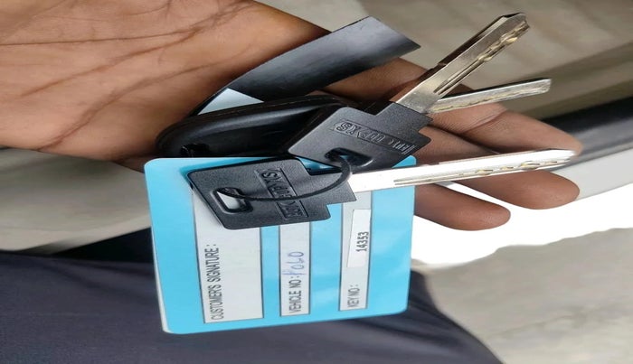 2011 Volkswagen Polo TRENDLINE 1.2L PETROL, Petrol, Manual, 1,14,882 km, interior