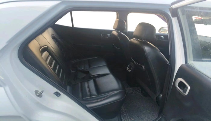 2022 Hyundai VENUE SX 1.0 TURBO, Petrol, Manual, 29,603 km, interior