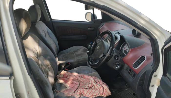 2013 Maruti Ritz ZXI, CNG, Manual, 1,30,818 km, interior