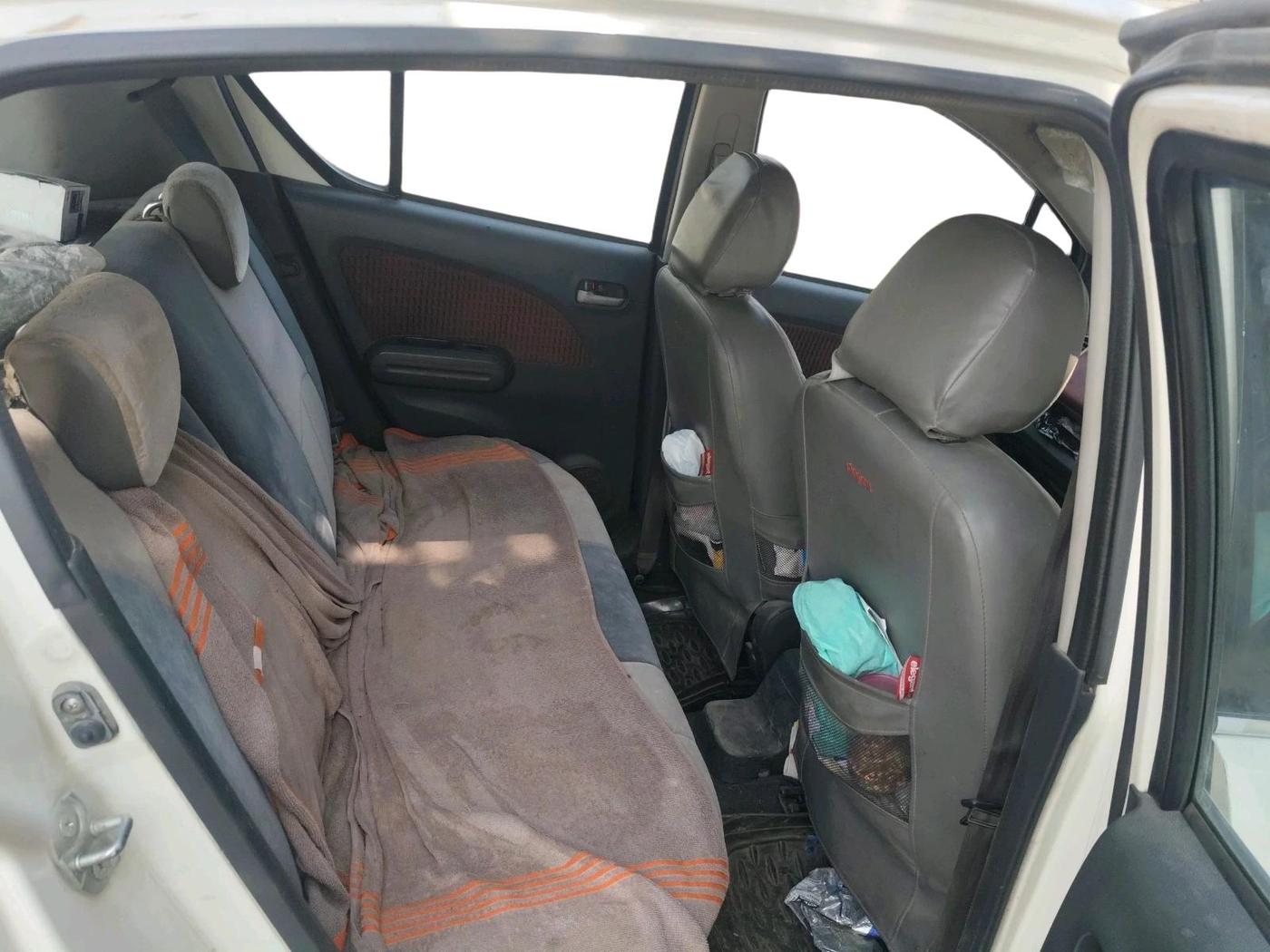 2013 Maruti Ritz ZXI, CNG, Manual, 1,30,818 km, interior