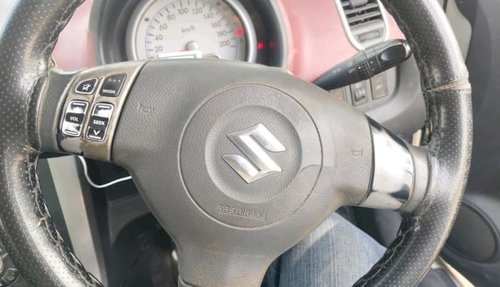 2013 Maruti Ritz ZXI, CNG, Manual, 1,30,818 km, interior