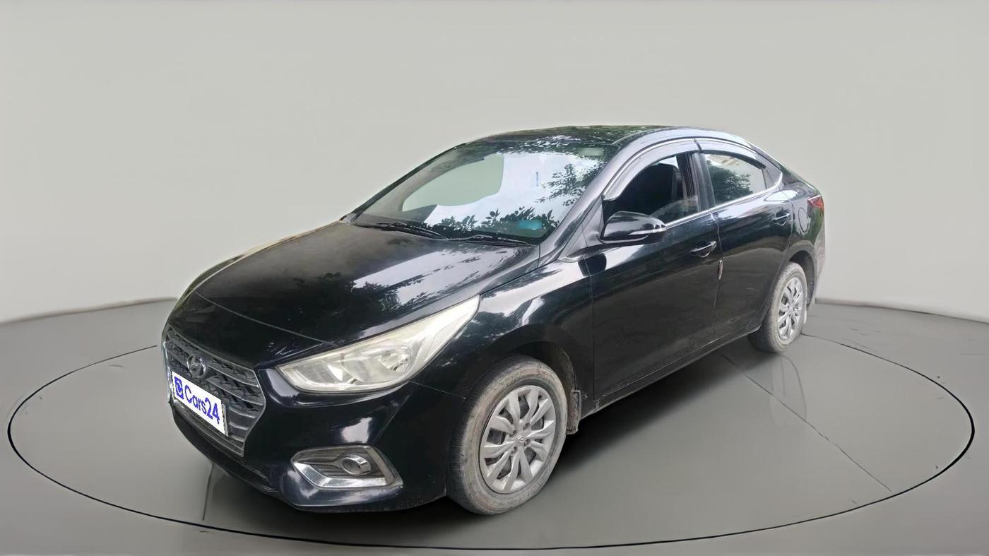 2018 Hyundai Verna 1.6 EX CRDI, Diesel, Manual, 60,910 km, exterior