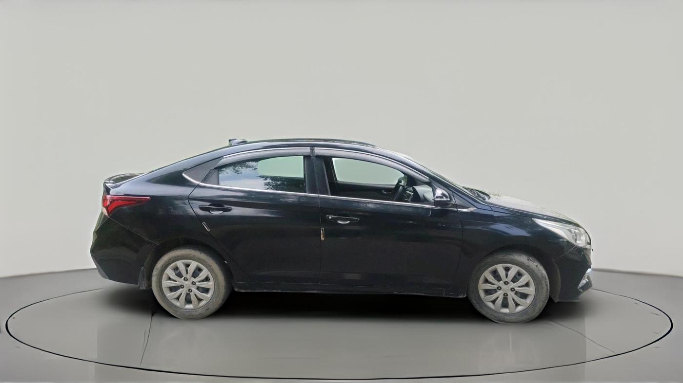 2018 Hyundai Verna 1.6 EX CRDI, Diesel, Manual, 60,910 km, exterior