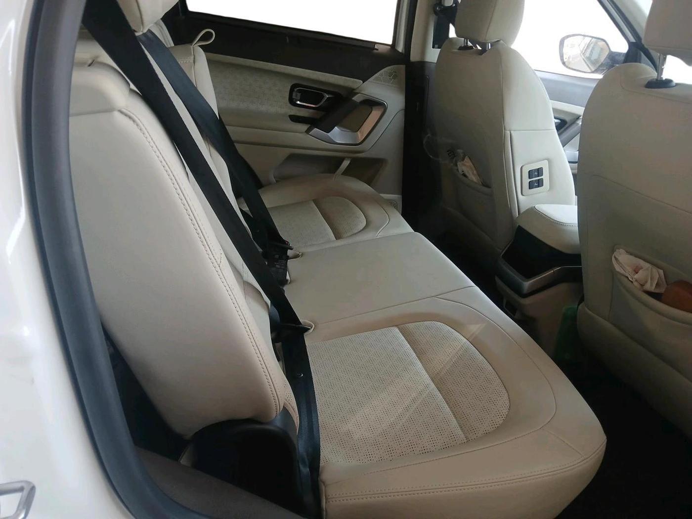 2023 Tata Safari ACCOMPLISHED DUAL TONE, Diesel, Manual, 21,065 km, interior