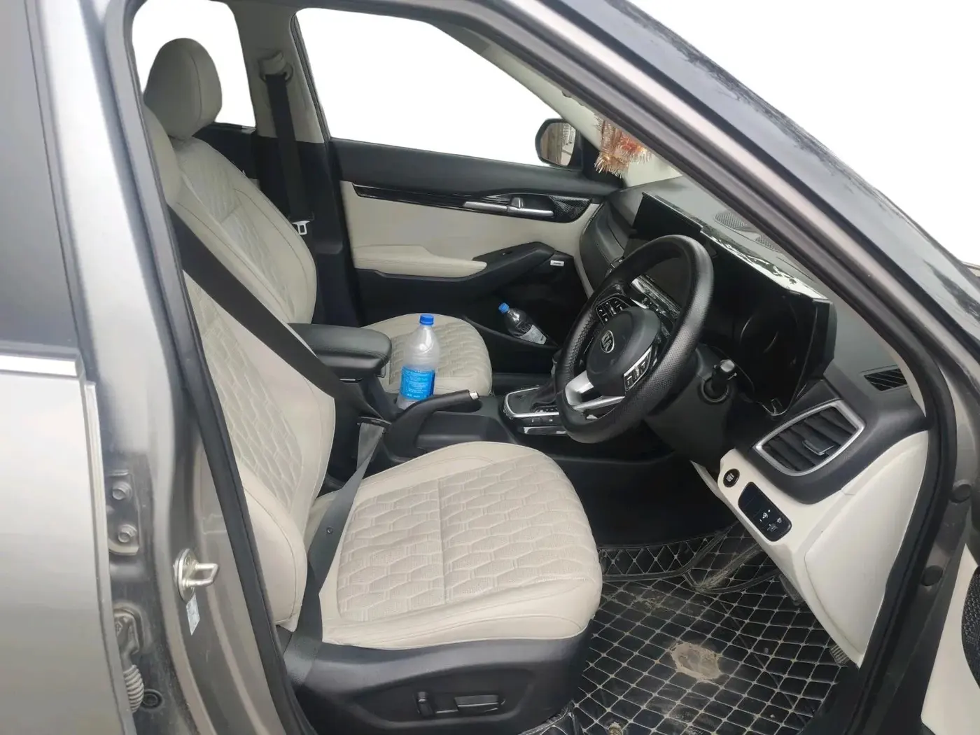 2019 KIA SELTOS HTX PLUS AT1.5 DIESEL, Diesel, Automatic, 1,11,027 km, interior