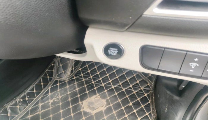 2019 KIA SELTOS HTX PLUS AT1.5 DIESEL, Diesel, Automatic, 1,11,027 km, interior