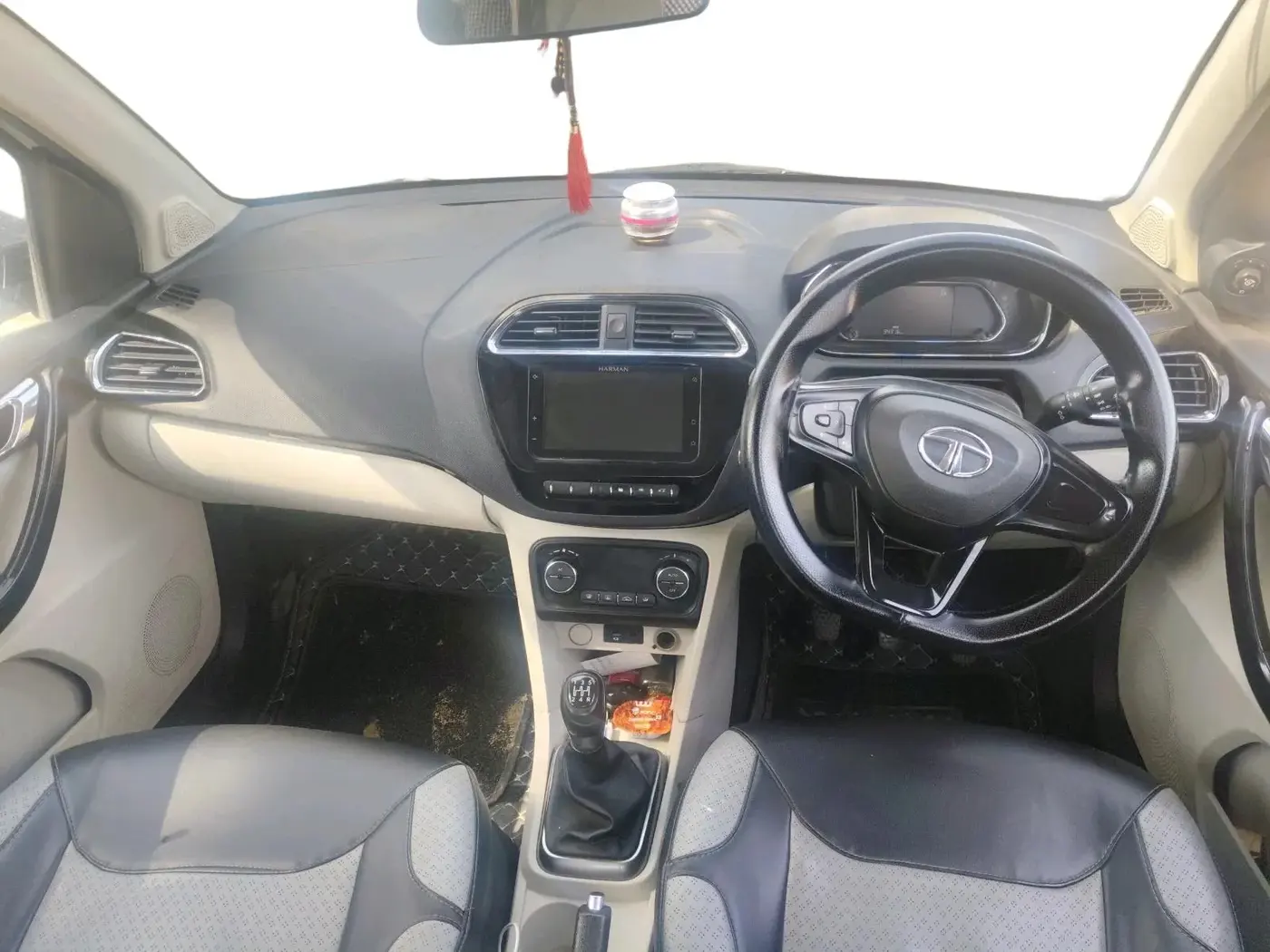 2022 Tata TIGOR XZ PLUS CNG, CNG, Manual, 95,000 km, interior