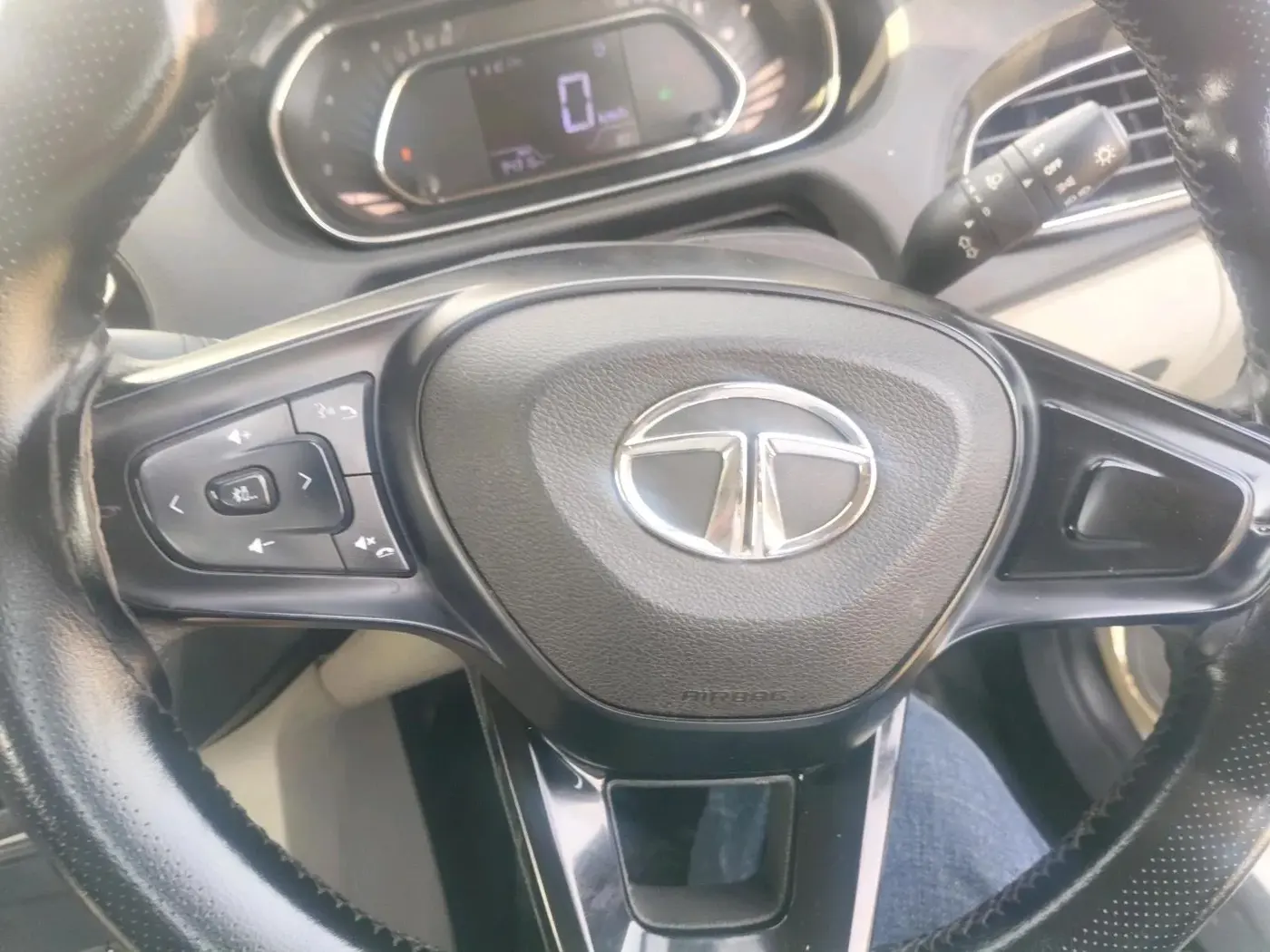 2022 Tata TIGOR XZ PLUS CNG, CNG, Manual, 95,000 km, interior