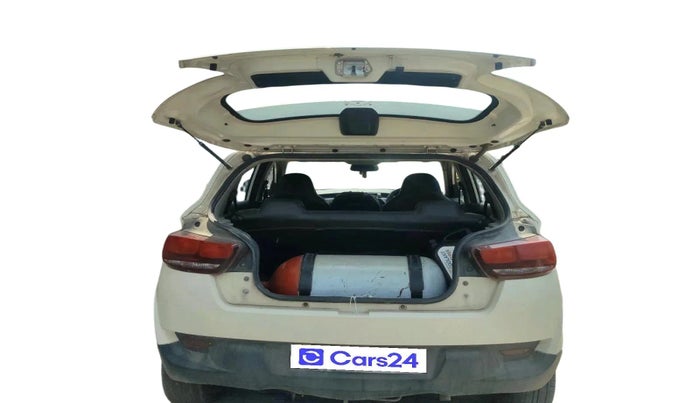 2018 Mahindra Kuv100 K2 TRIP CNG, CNG, Manual, 74,212 km, exterior