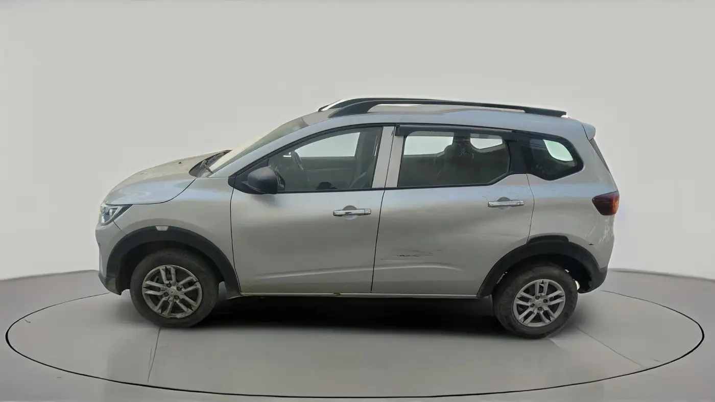 2024 Renault TRIBER RXL MT, Petrol, Manual, 64,873 km, exterior