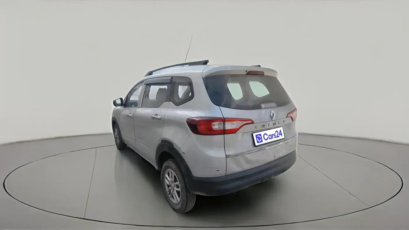 2024 Renault TRIBER RXL MT, Petrol, Manual, 64,873 km, exterior