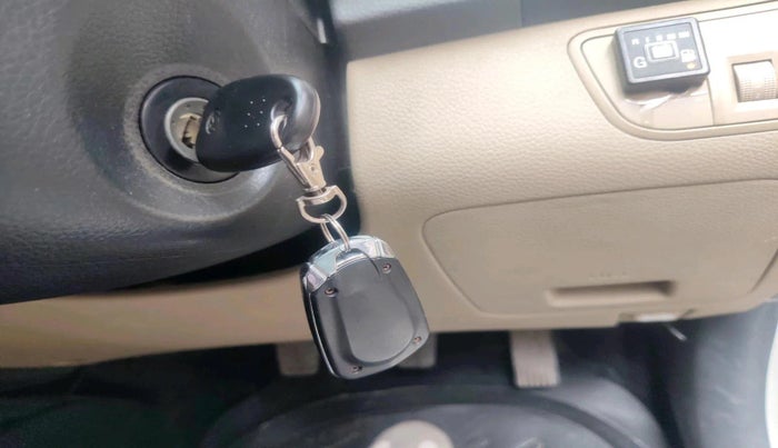 2018 Hyundai Eon MAGNA +, CNG, Manual, 96,577 km, interior