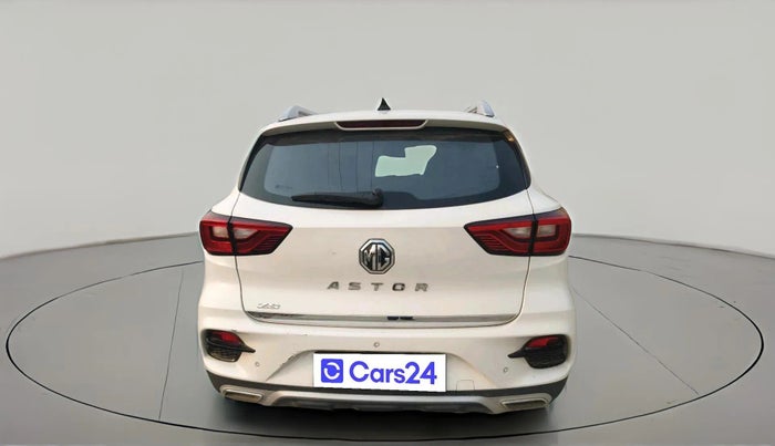2024 MG ASTOR Sprint 1.5 MT (Ivory), Petrol, Manual, 19,988 km, exterior
