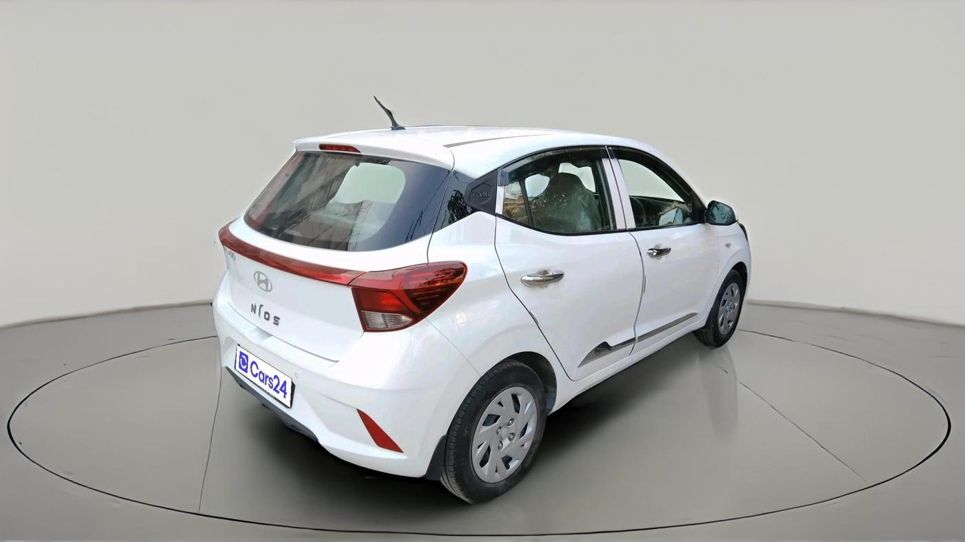 2025 Hyundai GRAND I10 NIOS SPORTZ 1.2 KAPPA VTVT, Petrol, Manual, 15,749 km, exterior