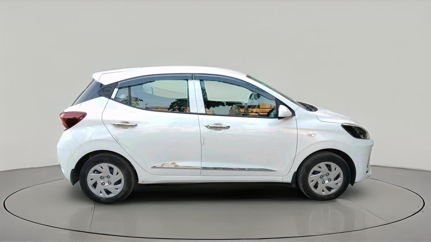 2025 Hyundai GRAND I10 NIOS SPORTZ 1.2 KAPPA VTVT, Petrol, Manual, 15,749 km, exterior