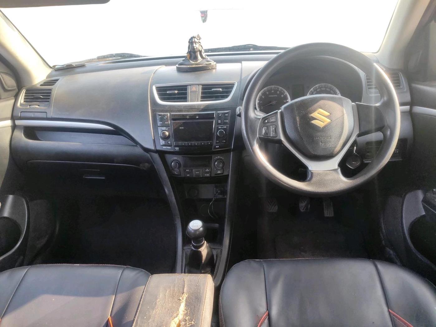 2012 Maruti Swift ZXI, CNG, Manual, 99,772 km, interior
