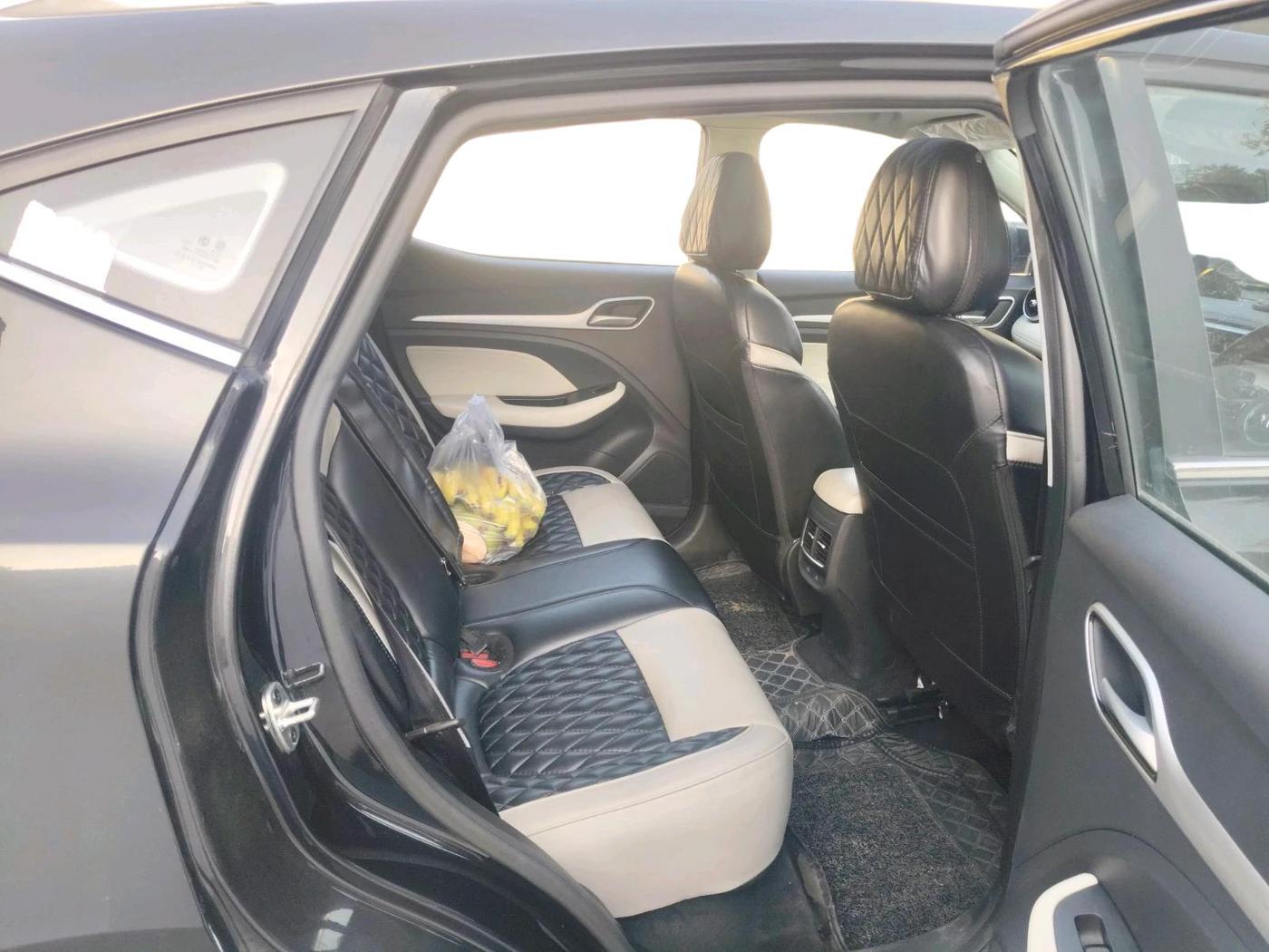 2024 MG ASTOR Select 1.5 MT, Petrol, Manual, 42,300 km, interior