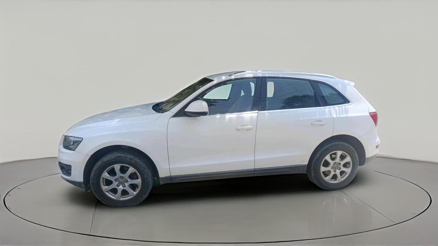2011 Audi Q5 2.0 TDI QUATTRO, Diesel, Automatic, 1,47,681 km, exterior