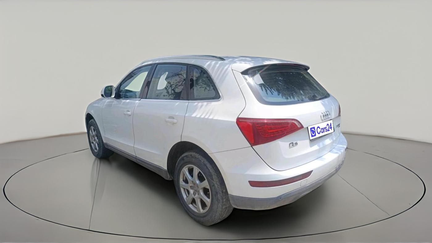 2011 Audi Q5 2.0 TDI QUATTRO, Diesel, Automatic, 1,47,681 km, exterior