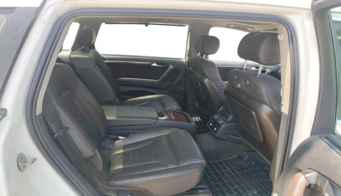 2013 Audi Q7 3.0 TDI QUATTRO, Diesel, Automatic, 2,03,487 km, interior