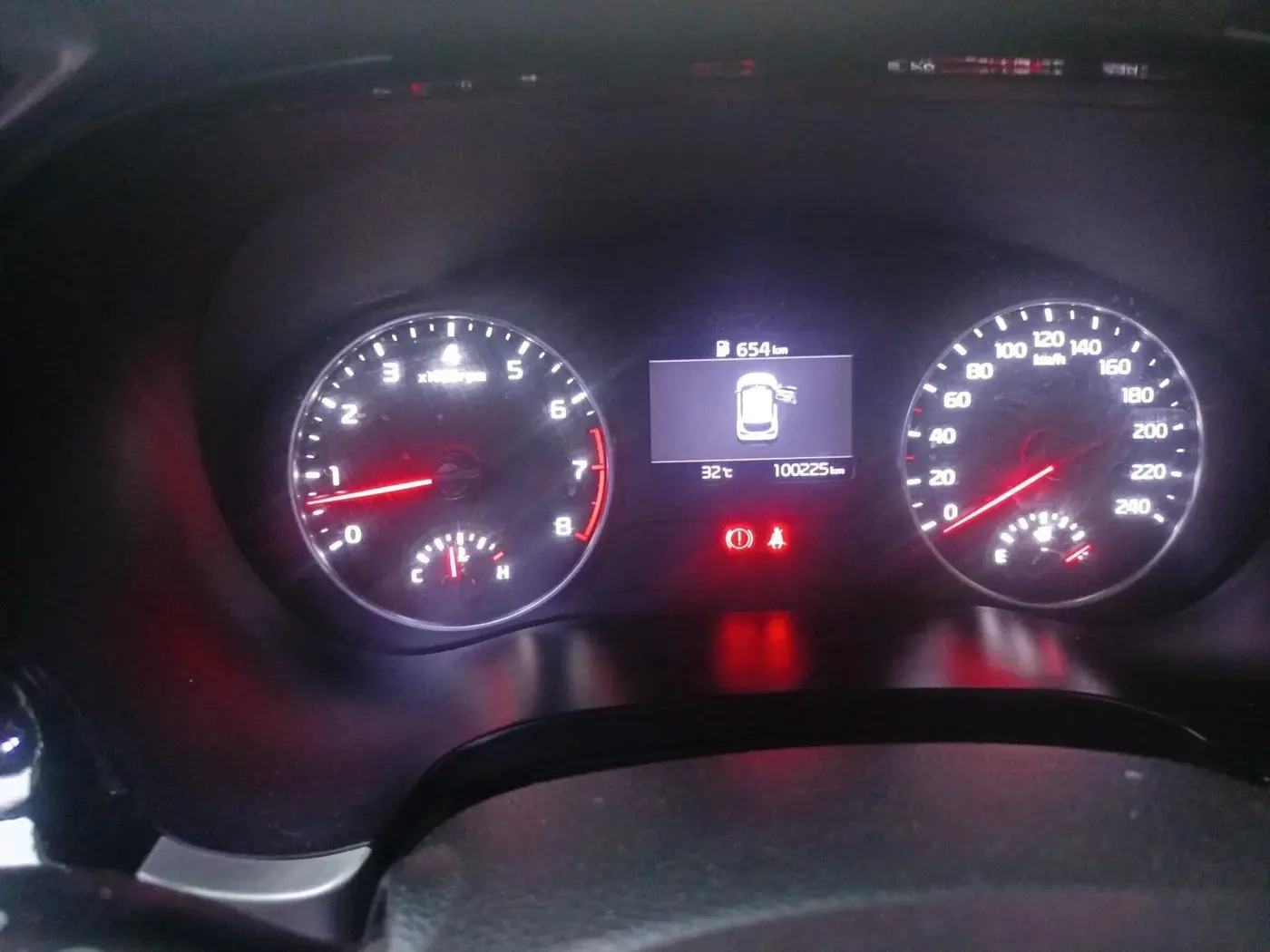 2020 KIA SELTOS HTK PLUS 1.5, Petrol, Manual, 1,00,225 km, interior