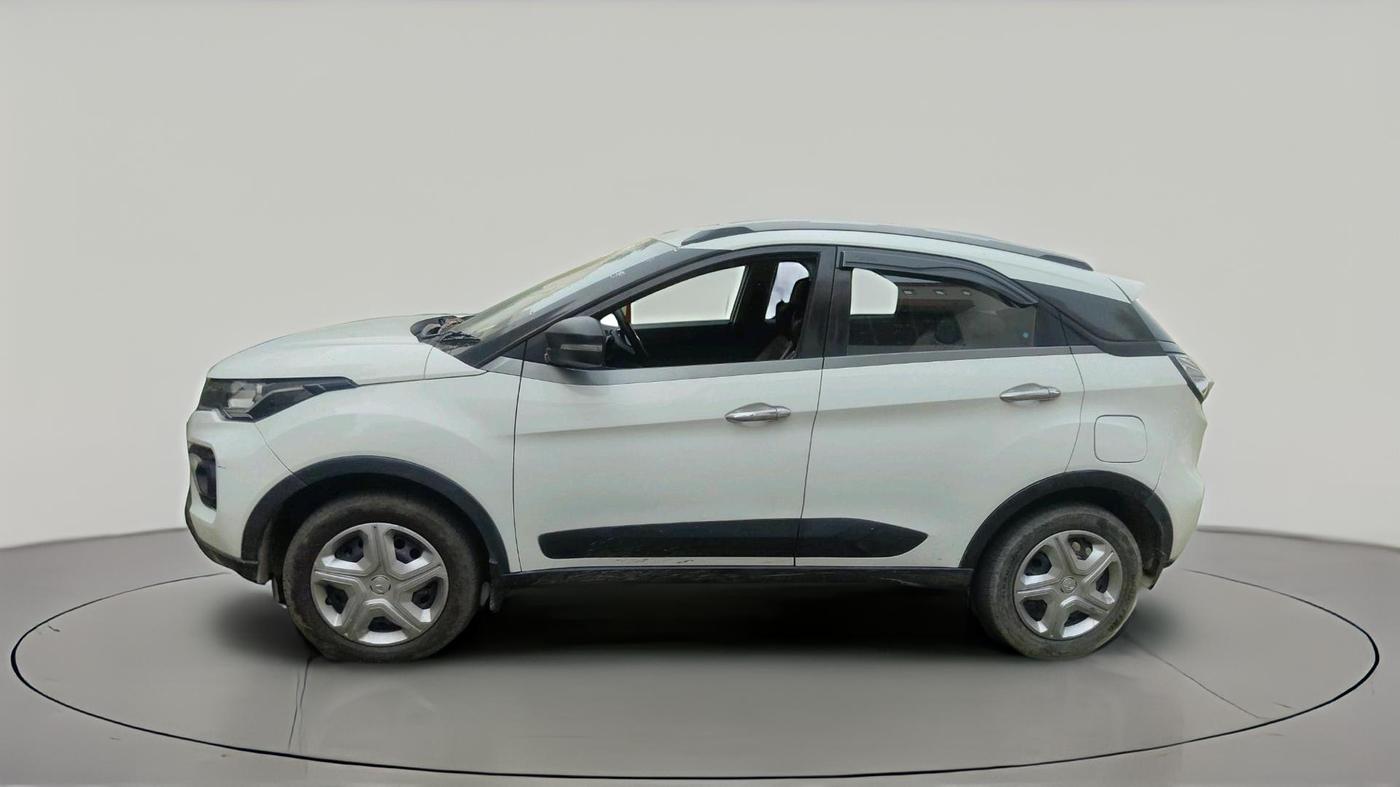 2022 Tata NEXON XM SUNROOF PETROL, CNG, Manual, 59,411 km, exterior