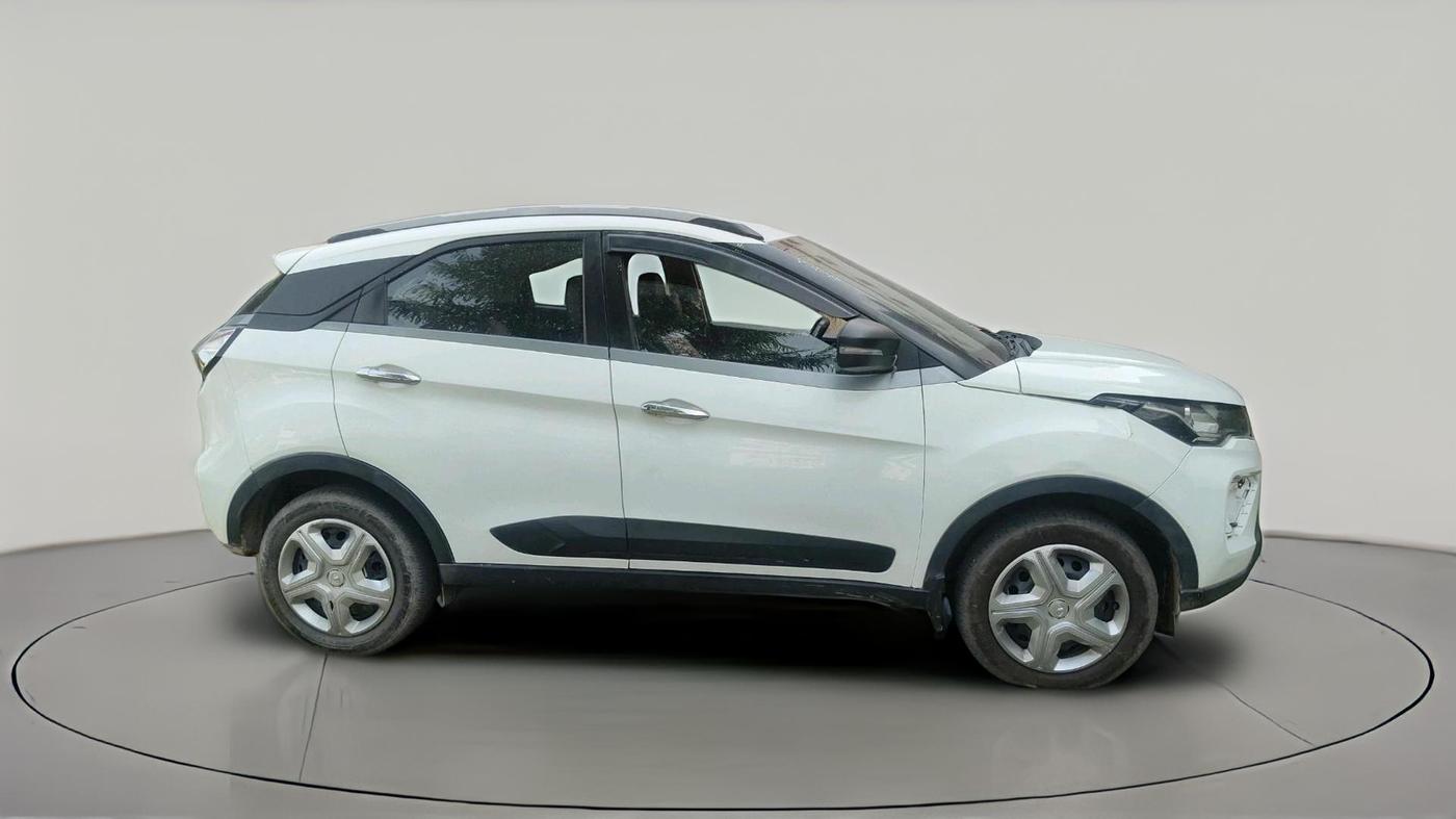 2022 Tata NEXON XM SUNROOF PETROL, CNG, Manual, 59,411 km, exterior