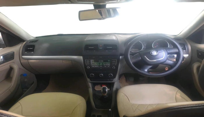 2011 Skoda Yeti AMBIENTE, Diesel, Manual, 1,79,811 km, interior