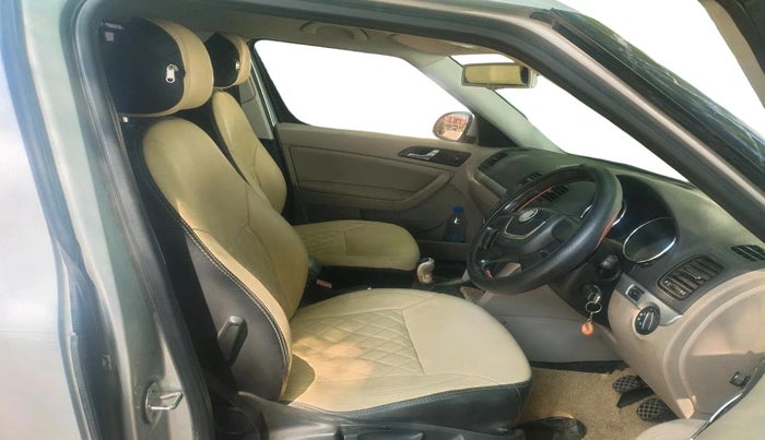 2011 Skoda Yeti AMBIENTE, Diesel, Manual, 1,79,811 km, interior