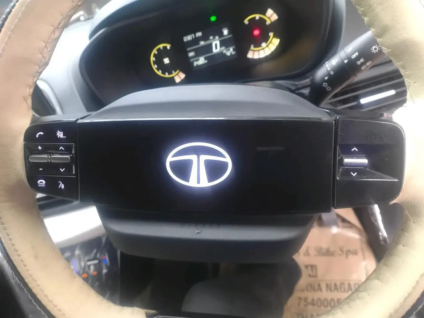 2023 Tata NEXON PURE 1.2 PETROL, Petrol, Manual, 24,382 km, interior