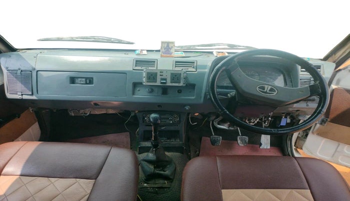 2014 Tata Sumo DX TC, Diesel, Manual, 3,55,693 km, interior