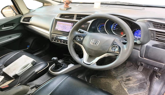 2018 Honda WR-V 1.5L I-DTEC VX MT, Diesel, Manual, 1,52,898 km, interior