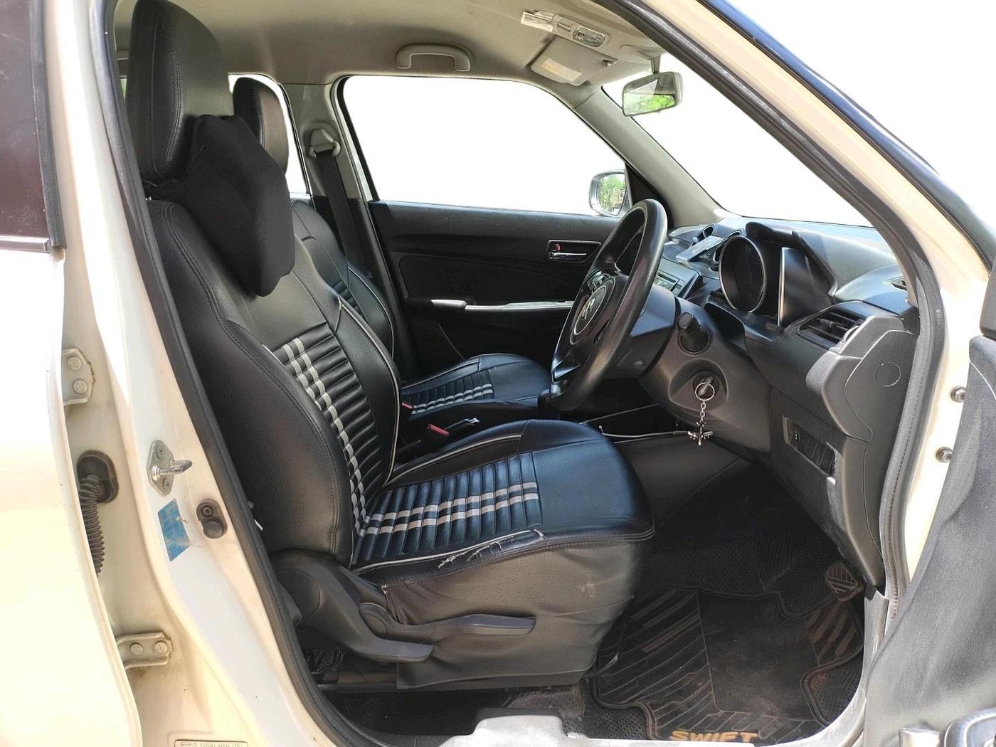 2018 Maruti Swift VXI AMT, Petrol, Automatic, 3,58,533 km, interior