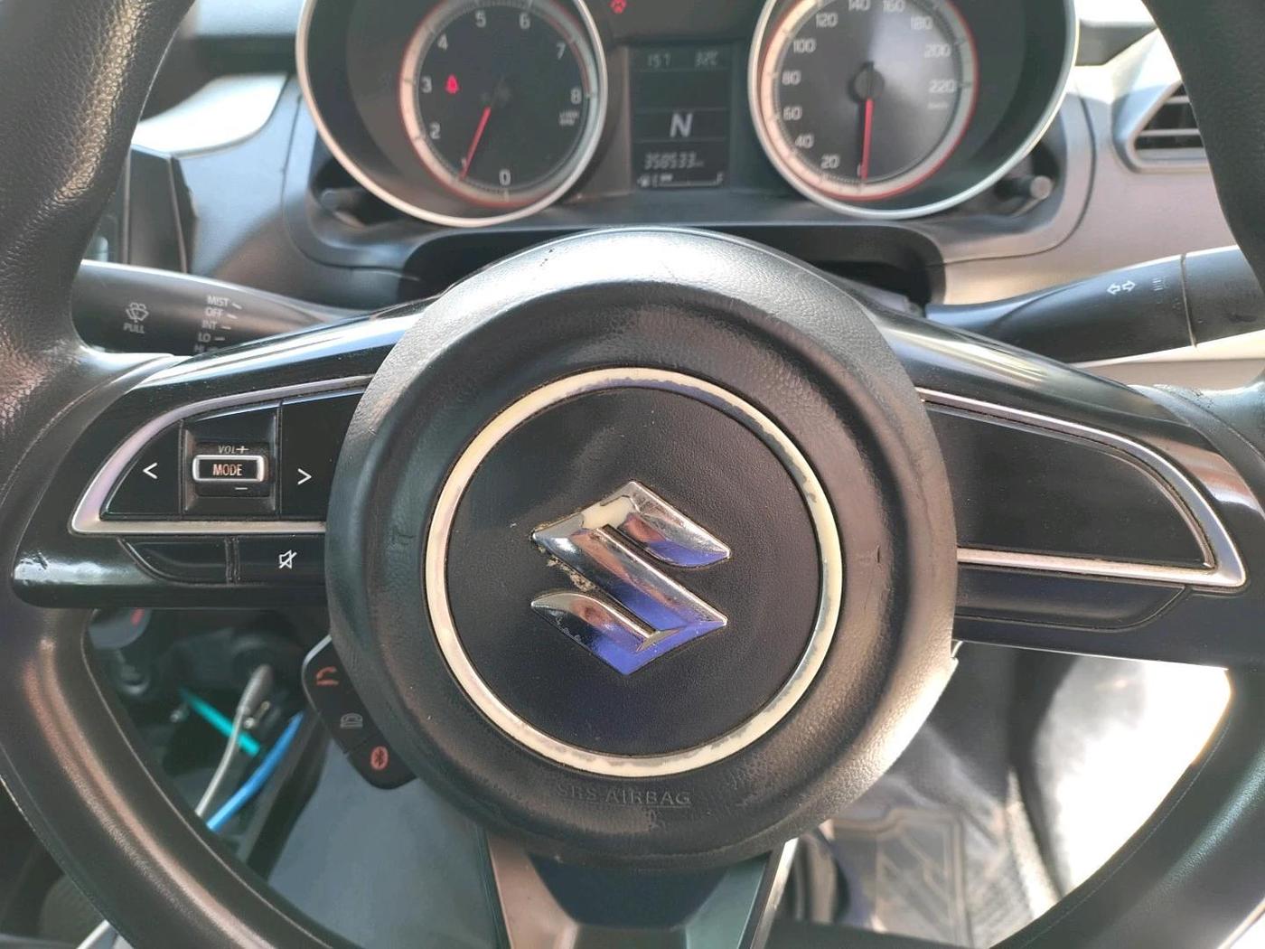 2018 Maruti Swift VXI AMT, Petrol, Automatic, 3,58,533 km, interior