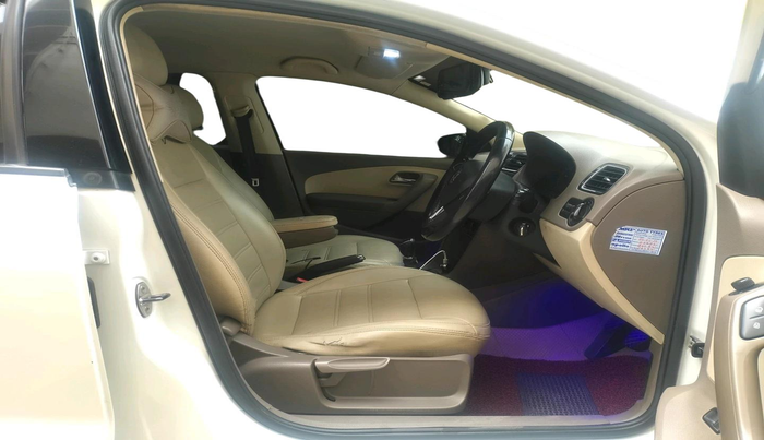 2015 Skoda Rapid AMBITION 1.5 TDI, Diesel, Manual, 2,59,404 km, interior
