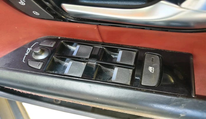 2015 Landrover Range Rover Evoque DYNAMIC SD4, Diesel, Automatic, 1,51,019 km, interior