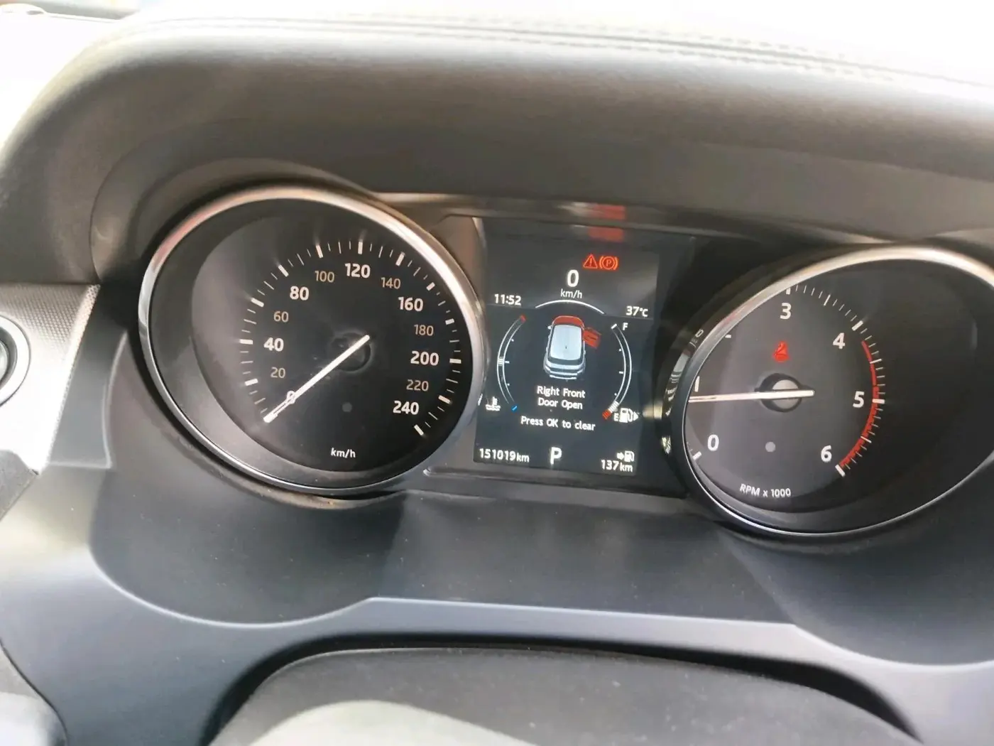 2015 Landrover Range Rover Evoque DYNAMIC SD4, Diesel, Automatic, 1,51,019 km, interior
