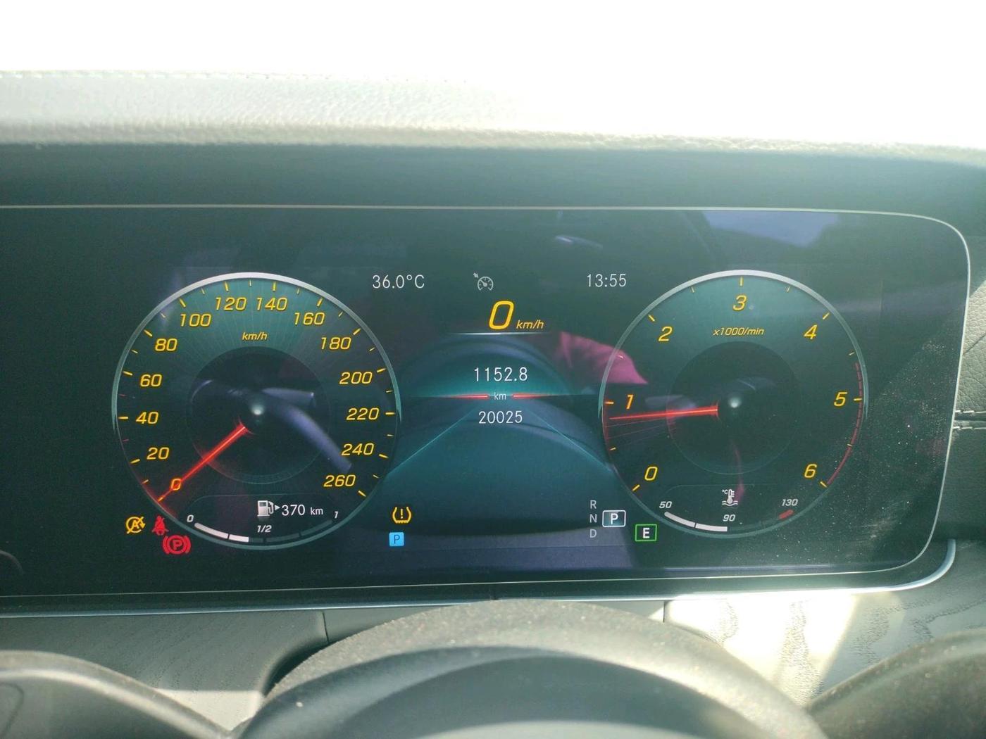 2022 Mercedes Benz E Class E 220d Expression, Diesel, Automatic, 20,025 km, interior