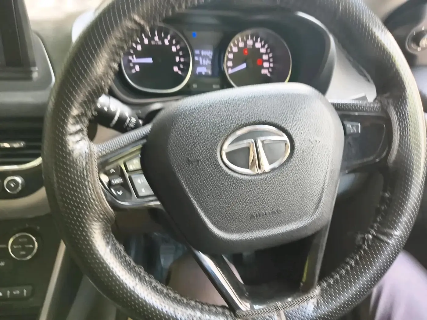 2019 Tata NEXON XZ PLUS DIESEL, Diesel, Manual, 94,424 km, interior