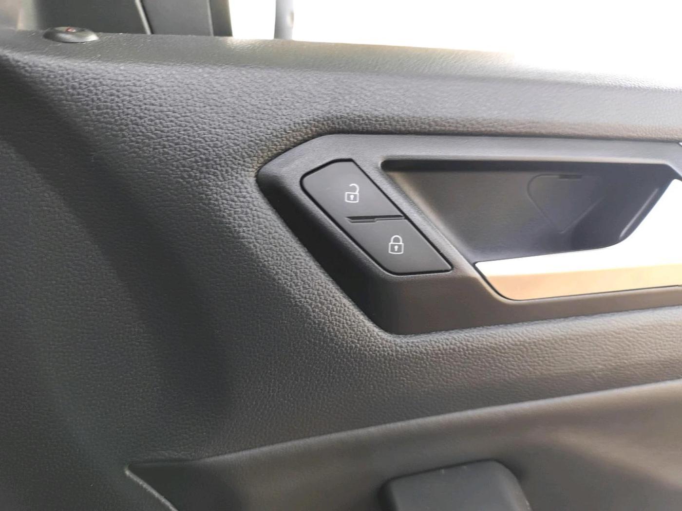 2021 Volkswagen T-ROC 1.5 TSI AT, Petrol, Automatic, 56,086 km, interior