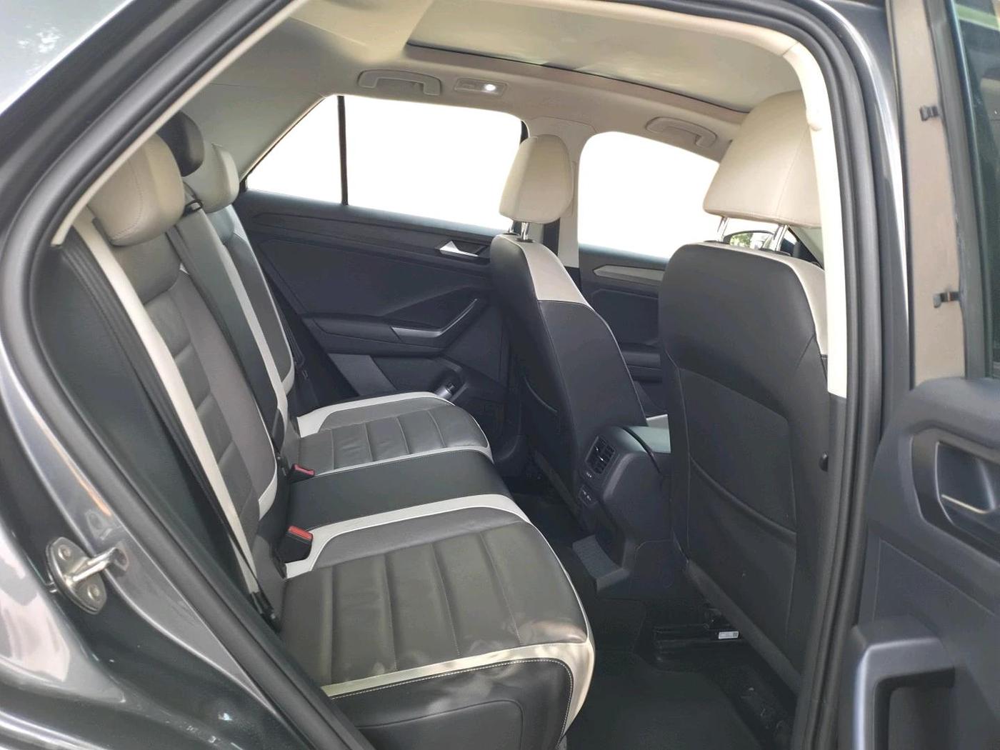 2021 Volkswagen T-ROC 1.5 TSI AT, Petrol, Automatic, 56,086 km, interior