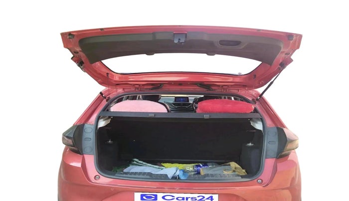 2020 Tata ALTROZ XZ DIESEL, Diesel, Manual, 1,07,871 km, exterior