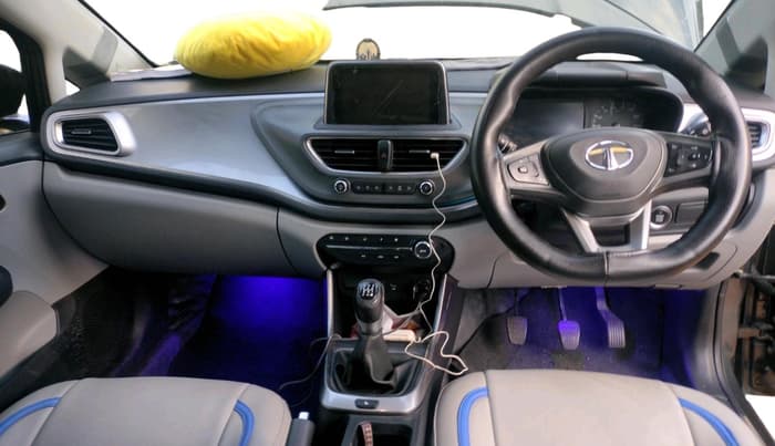 2020 Tata ALTROZ XZ PETROL, Petrol, Manual, 59,524 km, interior